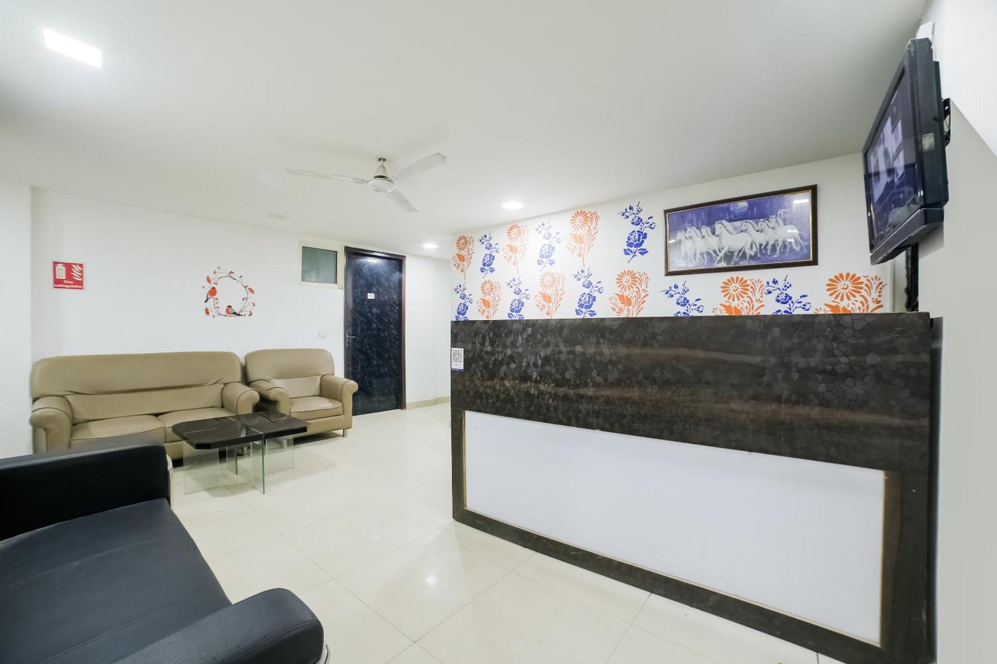 My Comfortable Hotel Nowe Delhi Zewnętrze zdjęcie