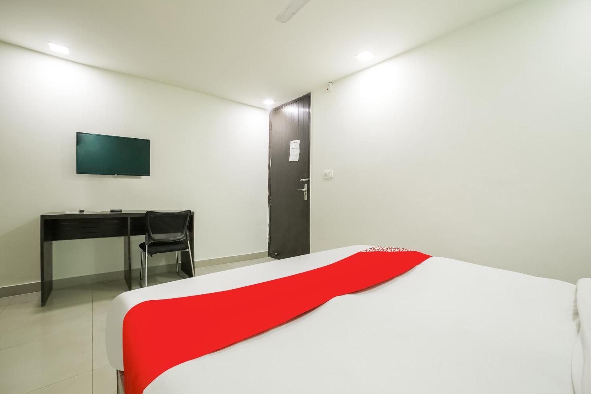My Comfortable Hotel Nowe Delhi Zewnętrze zdjęcie