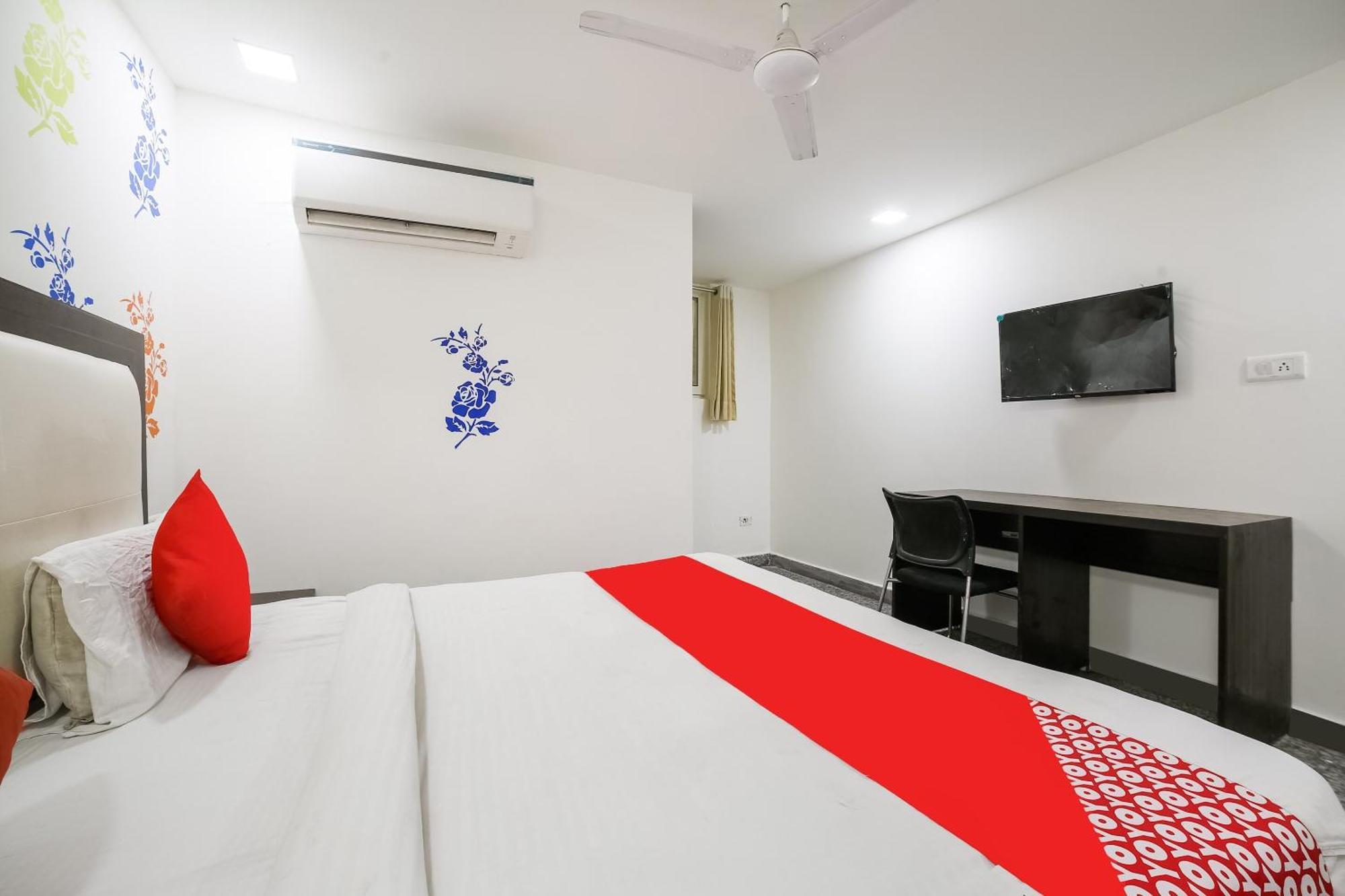 My Comfortable Hotel Nowe Delhi Zewnętrze zdjęcie